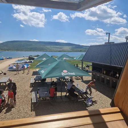 Rodinny S Vyhledem Na Jezero Milada Campsite Usti nad Labem